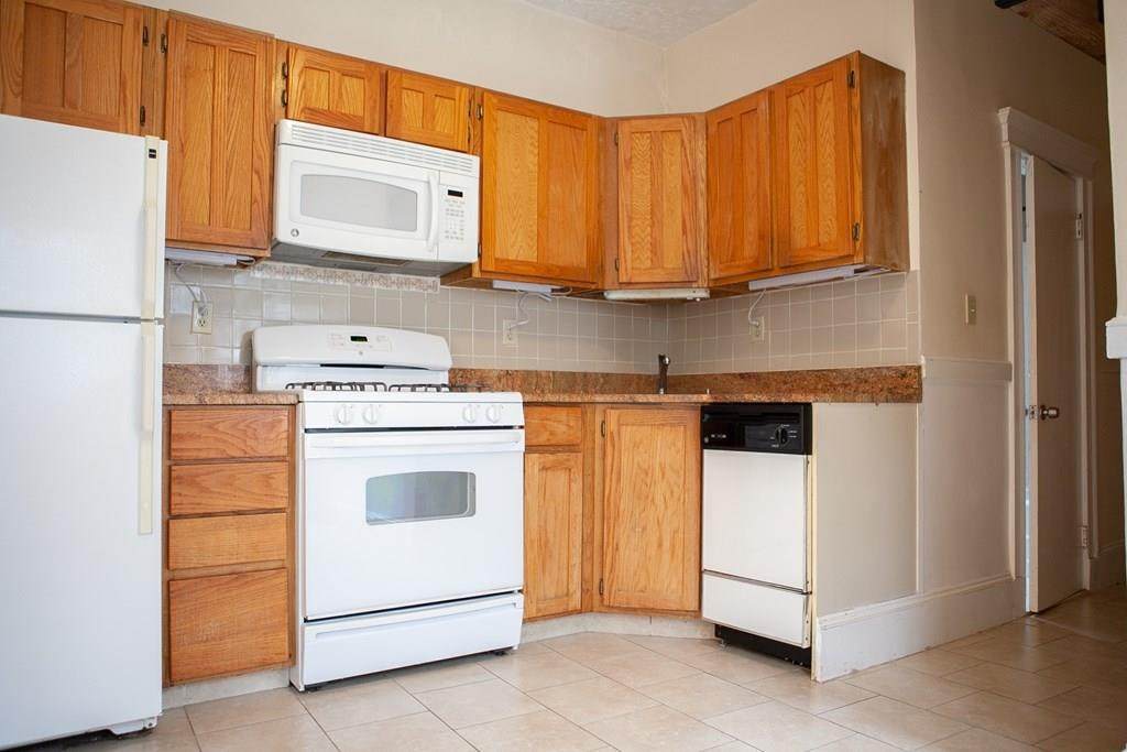 76 Phillips Street - Photo 1