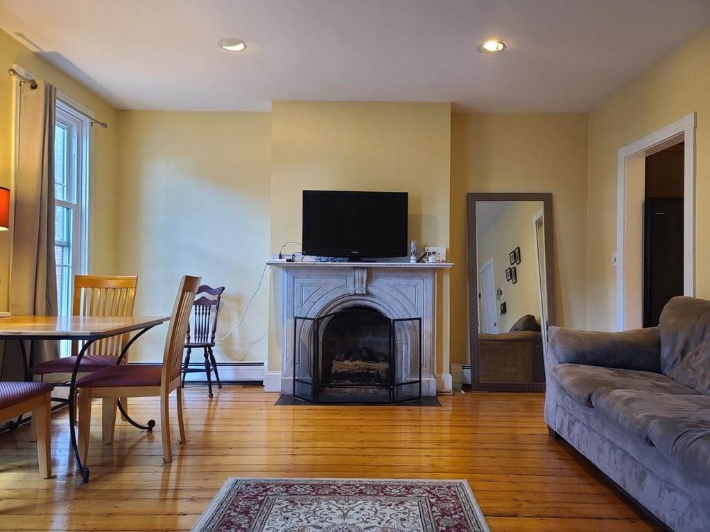 58 Elm St - Photo 1
