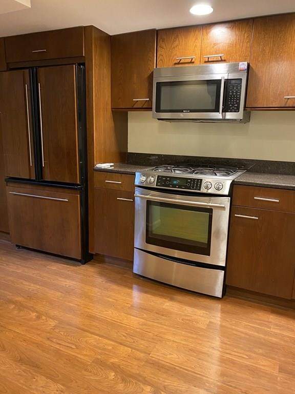 302 Columbus Ave. - Photo 1