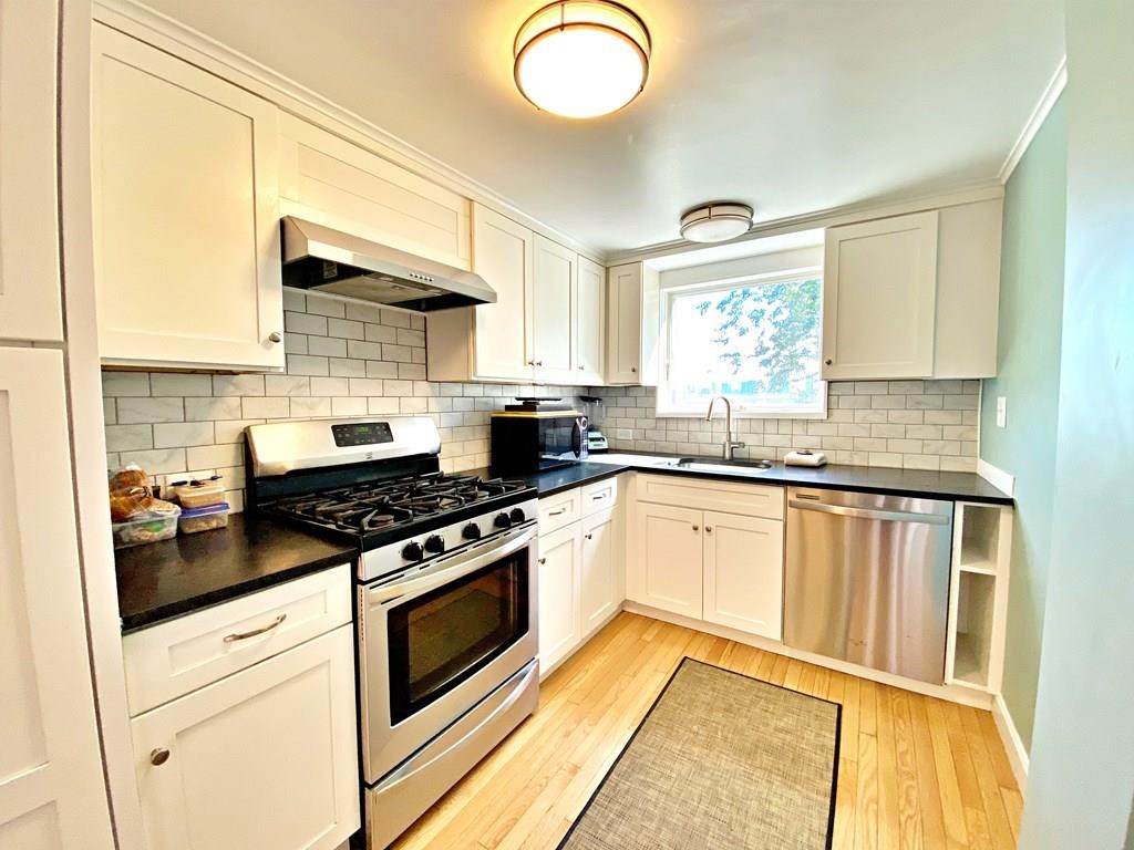 221 Webster Street - Photo 1