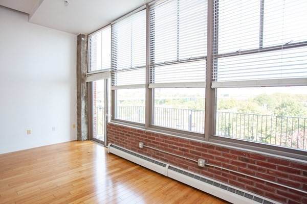156 Porter Street - Photo 1