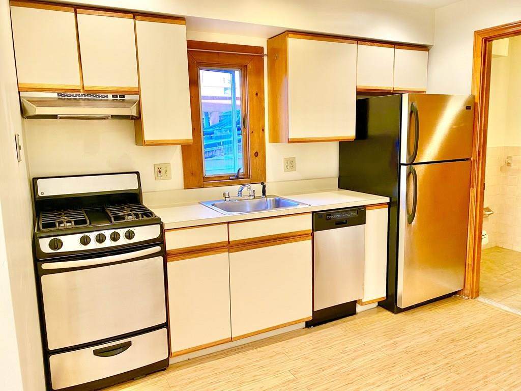 2 Webster Place - Photo 1