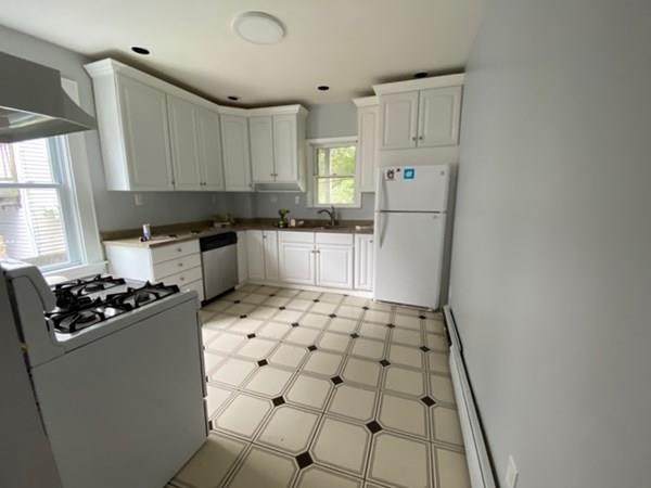 27 Woodward Street - Photo 1