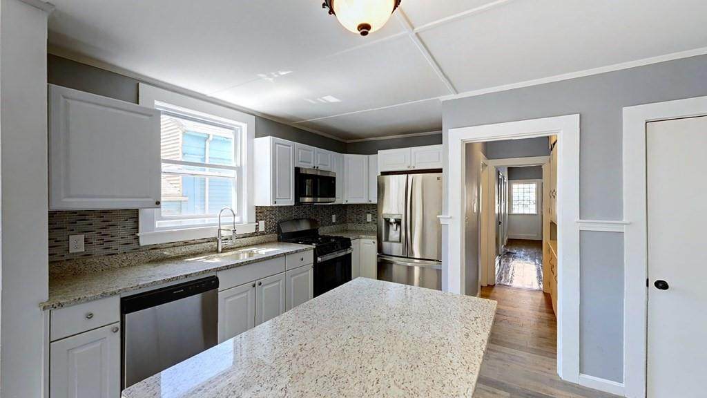 49 Kent St - Photo 1