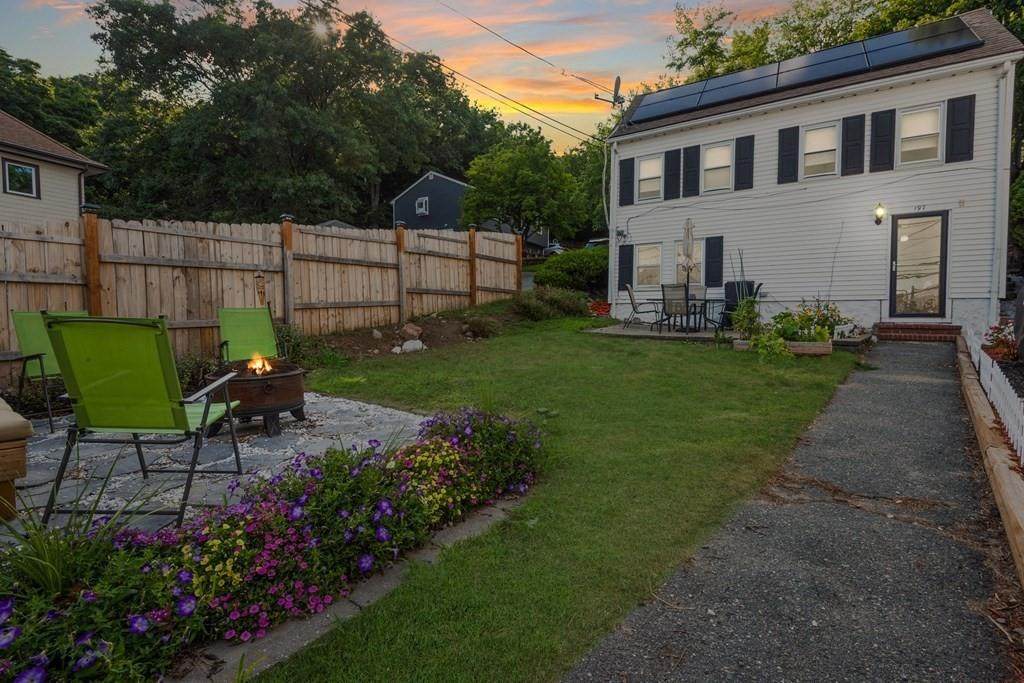 197 Lincoln Ave - Photo 1