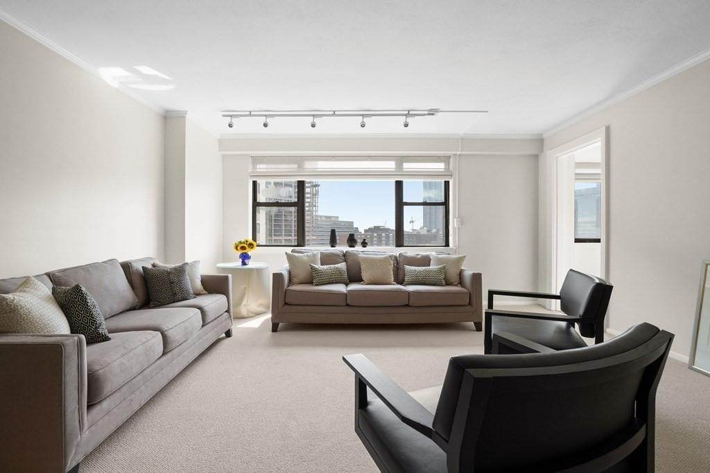 8 Whittier Place - Photo 1