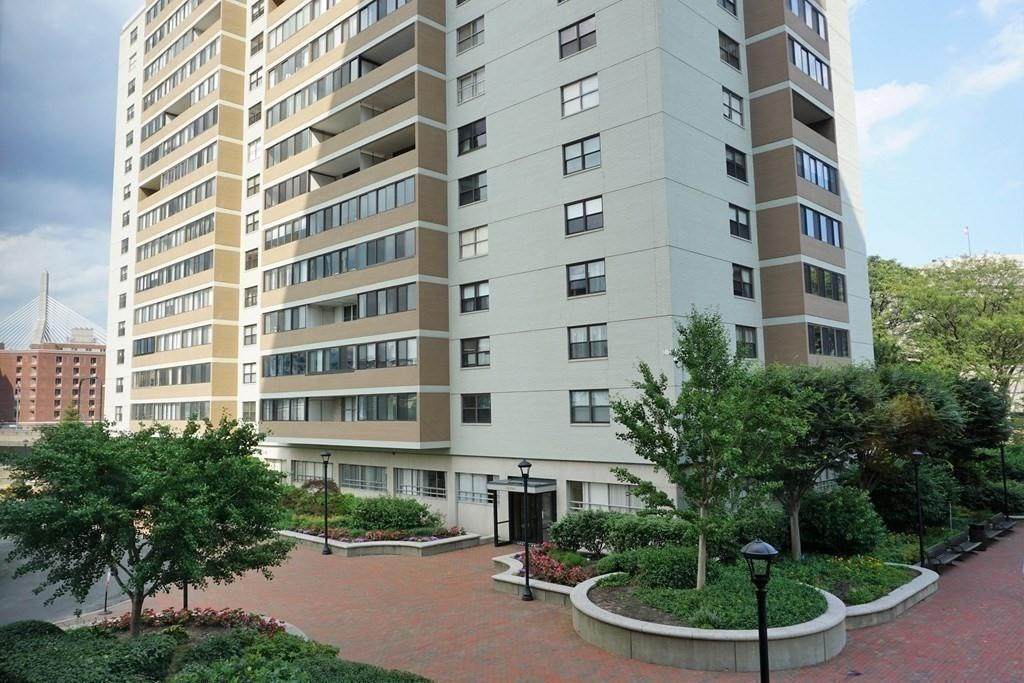 6 Whittier Place - Photo 1