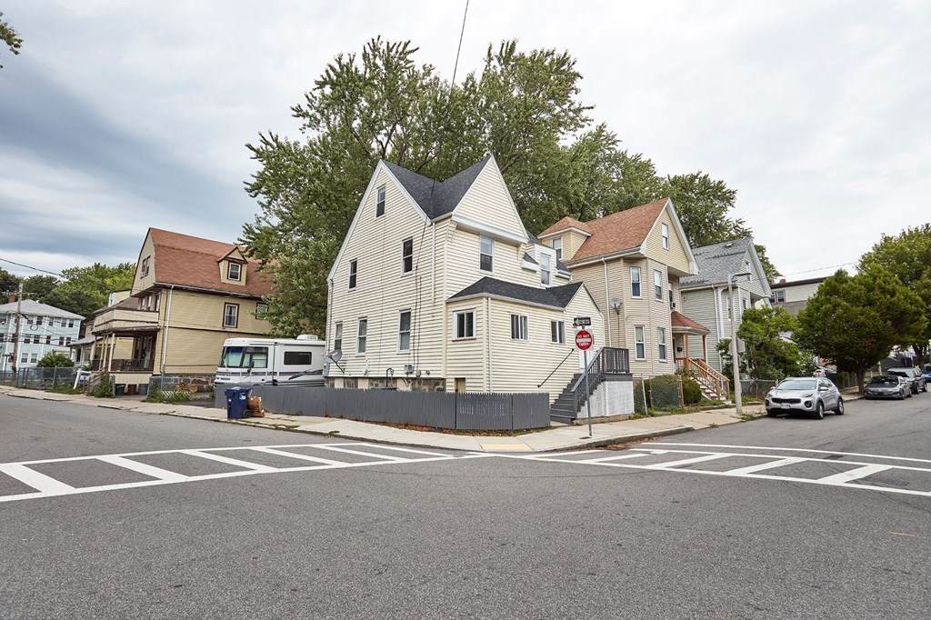 75 Maxwell St - Photo 1