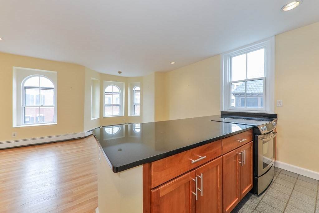 44 Chandler St - Photo 1