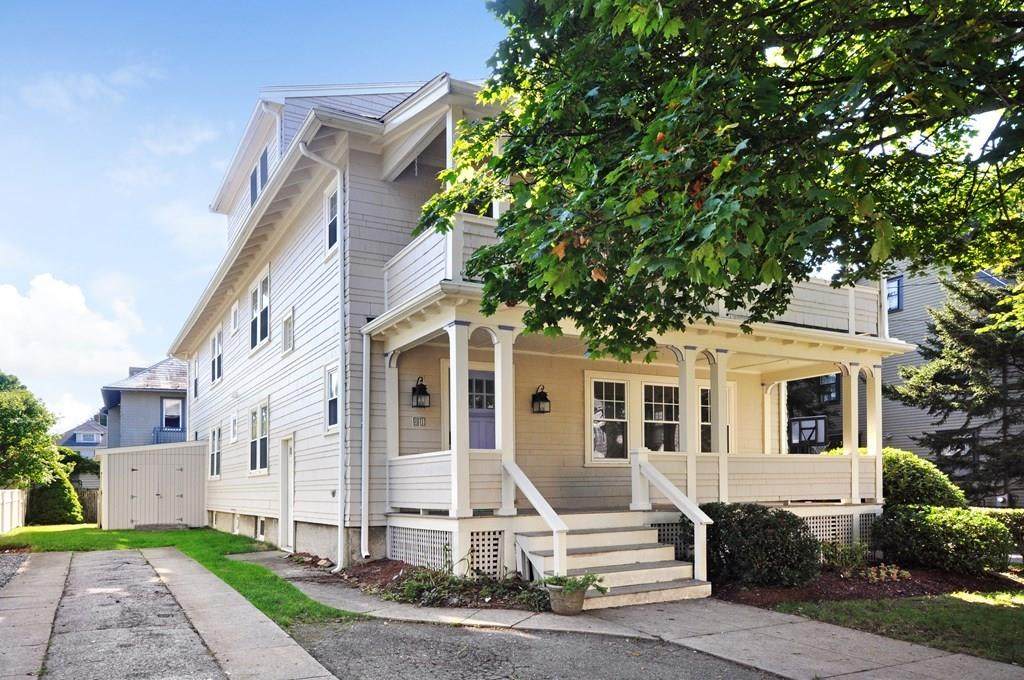 81 Oak Avenue - Photo 1