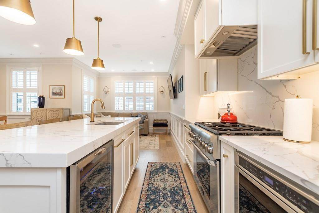 154 W. 8th - Photo 1