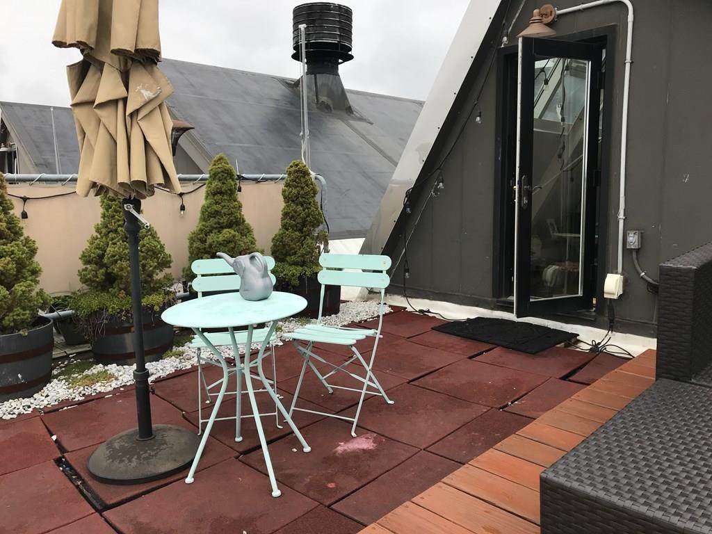 42 8Th St - Photo 1