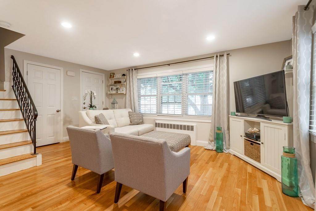 3 Rose Avenue - Photo 1
