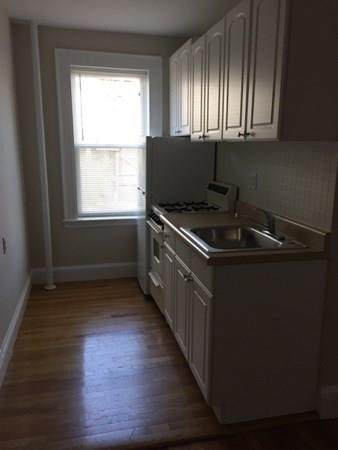 389 Massachusetts Ave - Photo 1