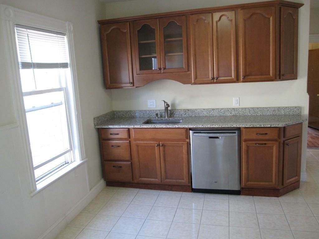224 Main St - Photo 1