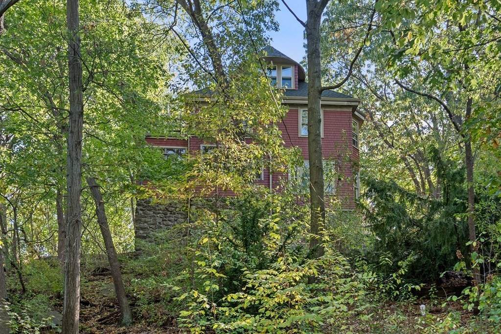 34 Ridgemont St - Photo 1
