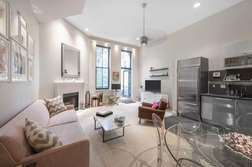 150 Appleton Street - Photo 1