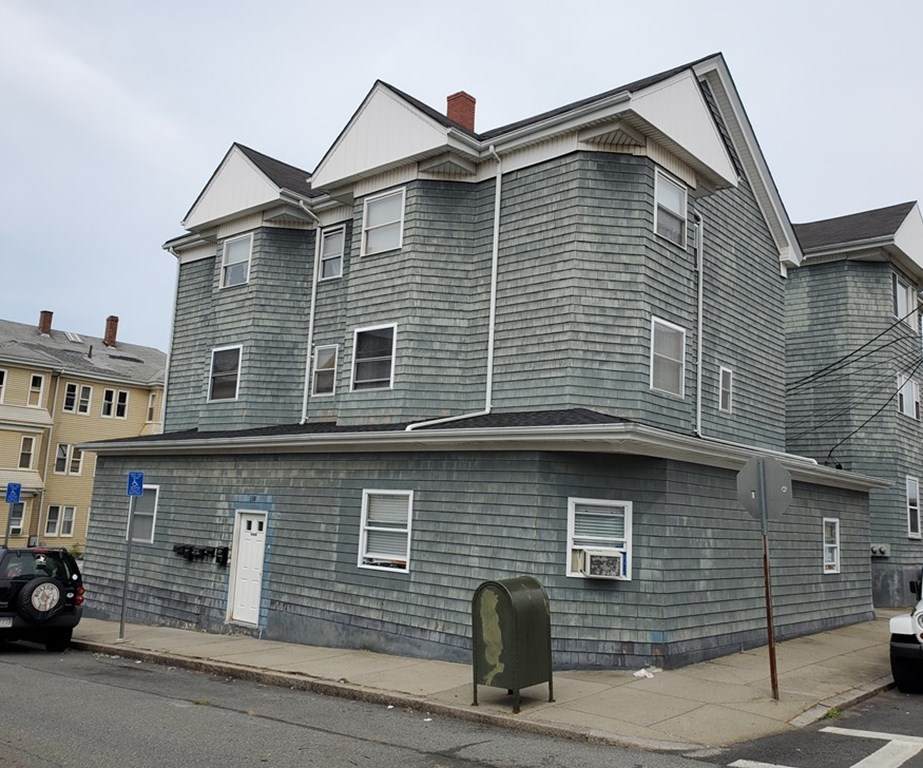 338 Ferry St - Photo 1
