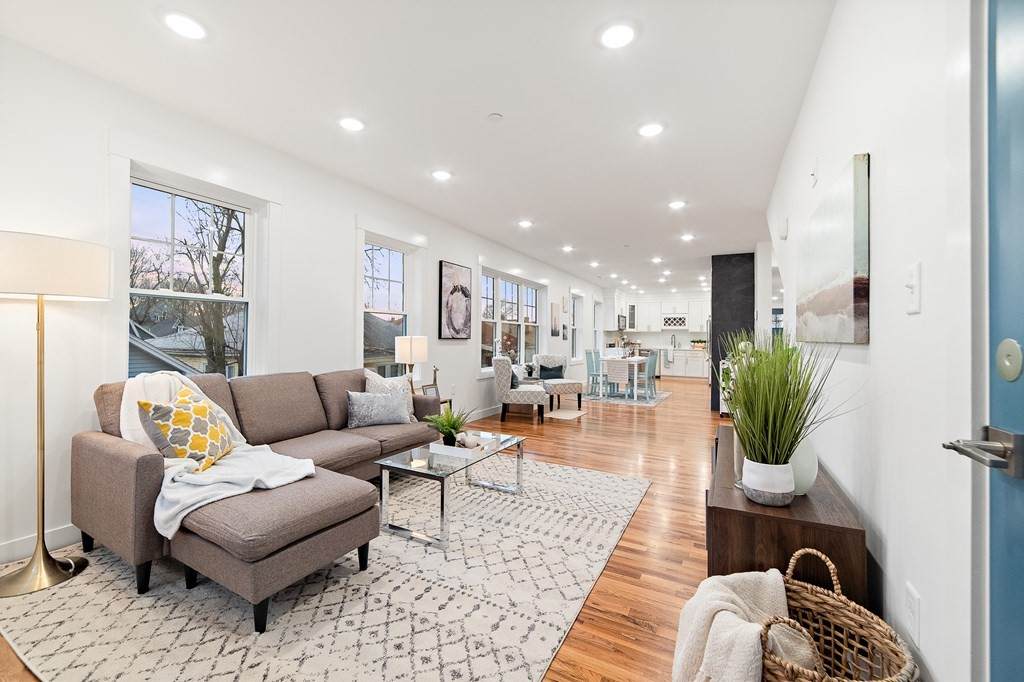 15 Bancroft Street - Photo 1