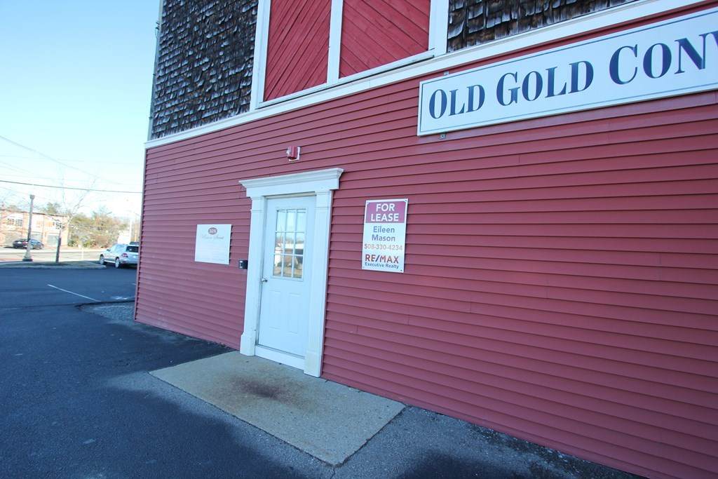 326 Union St - Photo 1