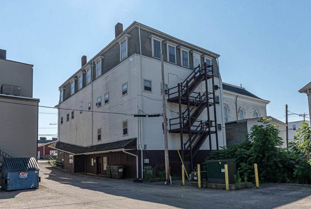 197 N Main St - Photo 1