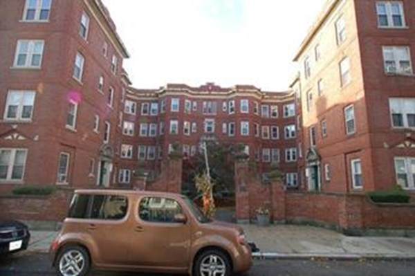 15 Lynde St - Photo 1