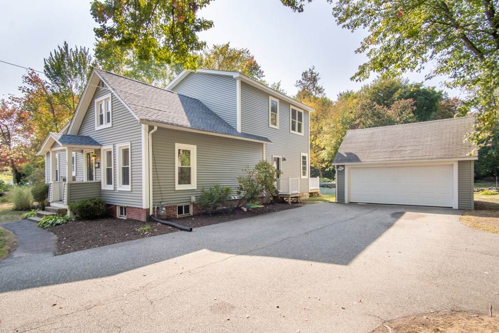 130 Elm St - Photo 1