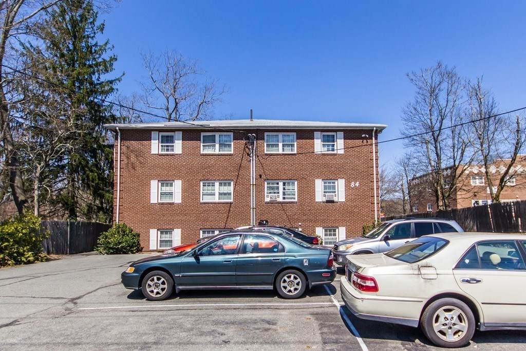 84 Pleasant Street - Photo 1