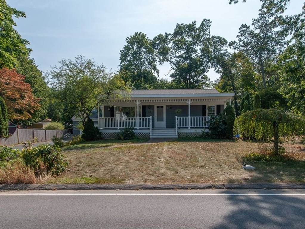 33 Cummings St - Photo 1