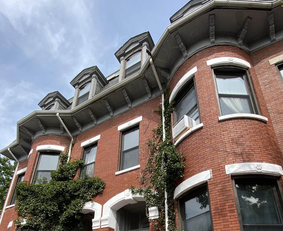 179 Harvard St. - Photo 1