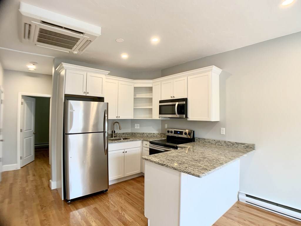 754 Huntington Ave - Photo 1