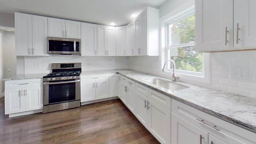 15 Leedsville St - Photo 1