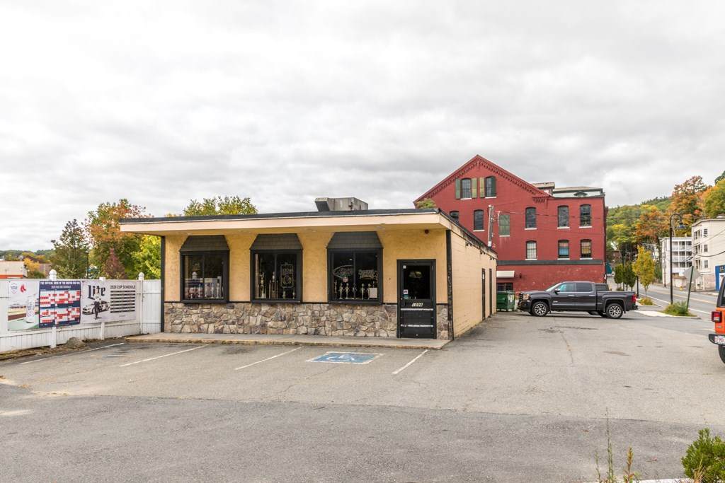 1098 Main Street - Photo 1