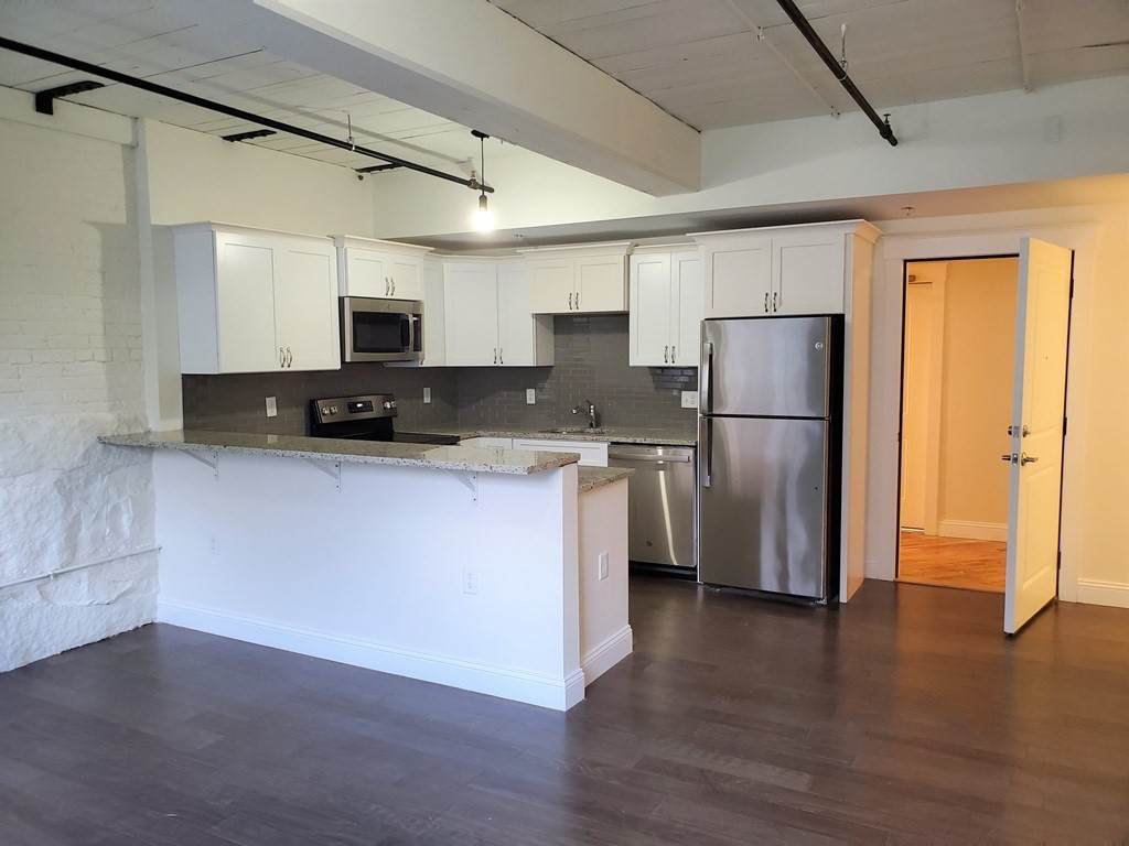 45 Summer St - Photo 1