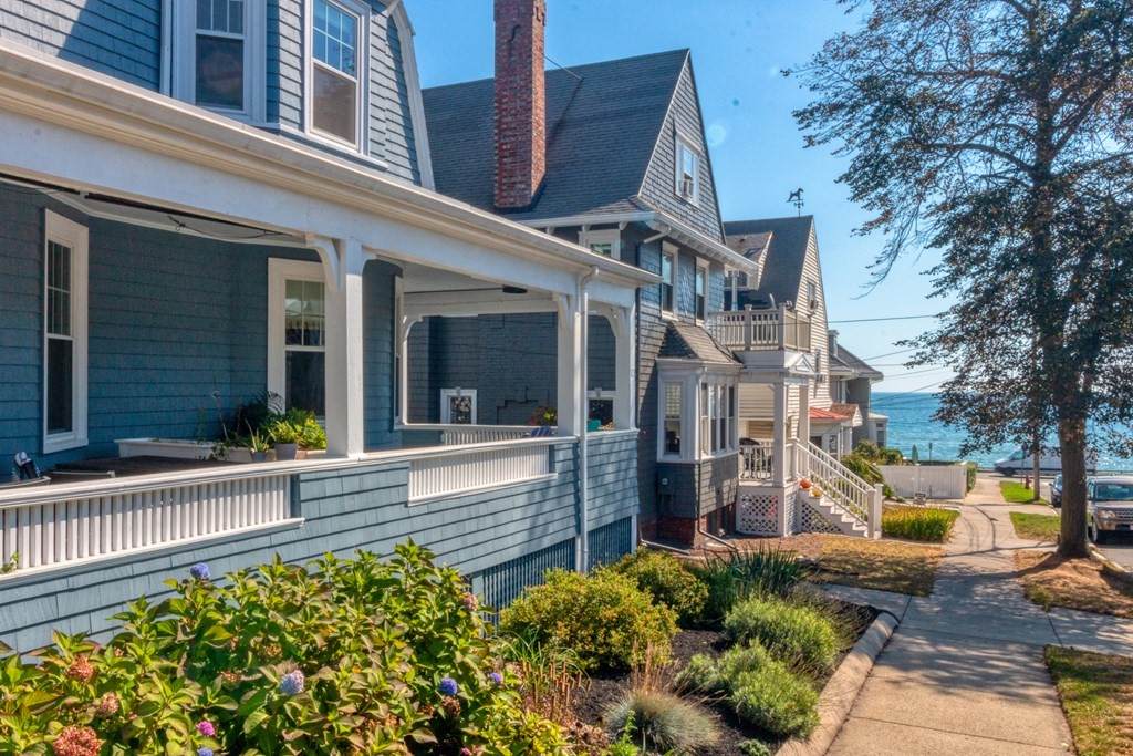 18 Wolcott - Photo 1
