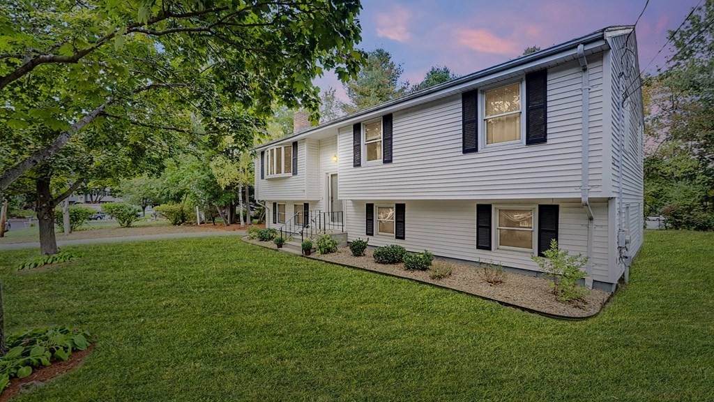 27 Bainbridge Rd - Photo 1