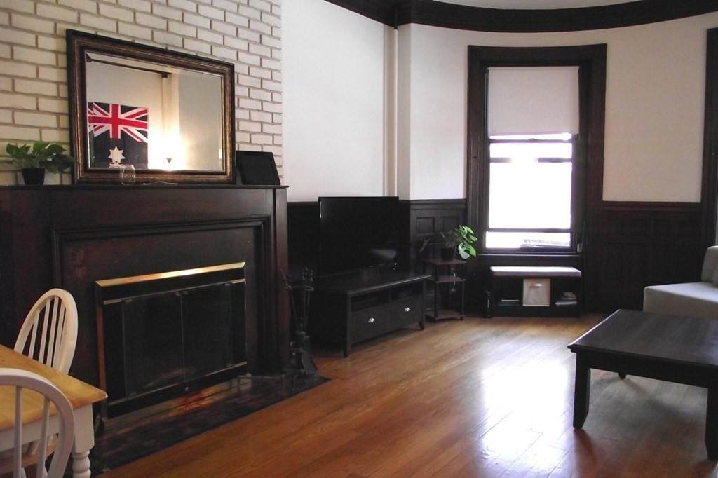 924 Beacon Street - Photo 1