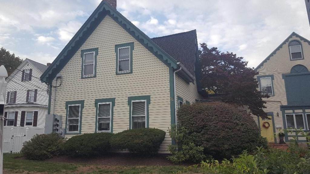 64 Centre Ave - Photo 1