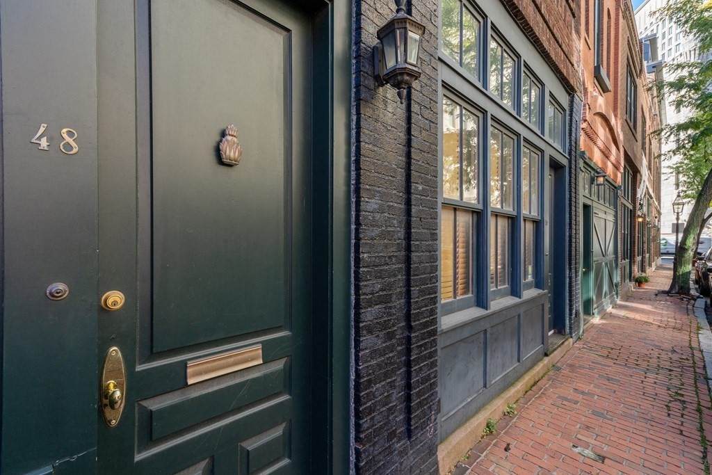 48 Piedmont St - Photo 1