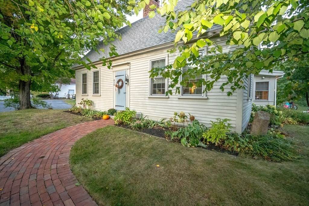 416 Bay Rd - Photo 1