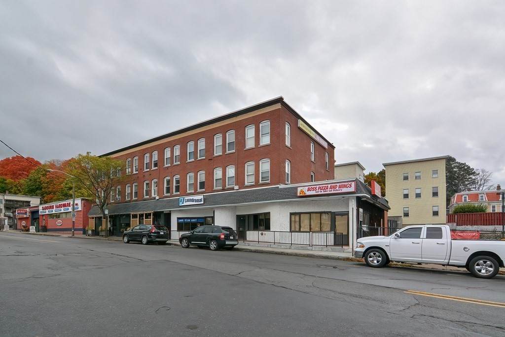 15-25 Lunenburg Street - Photo 1
