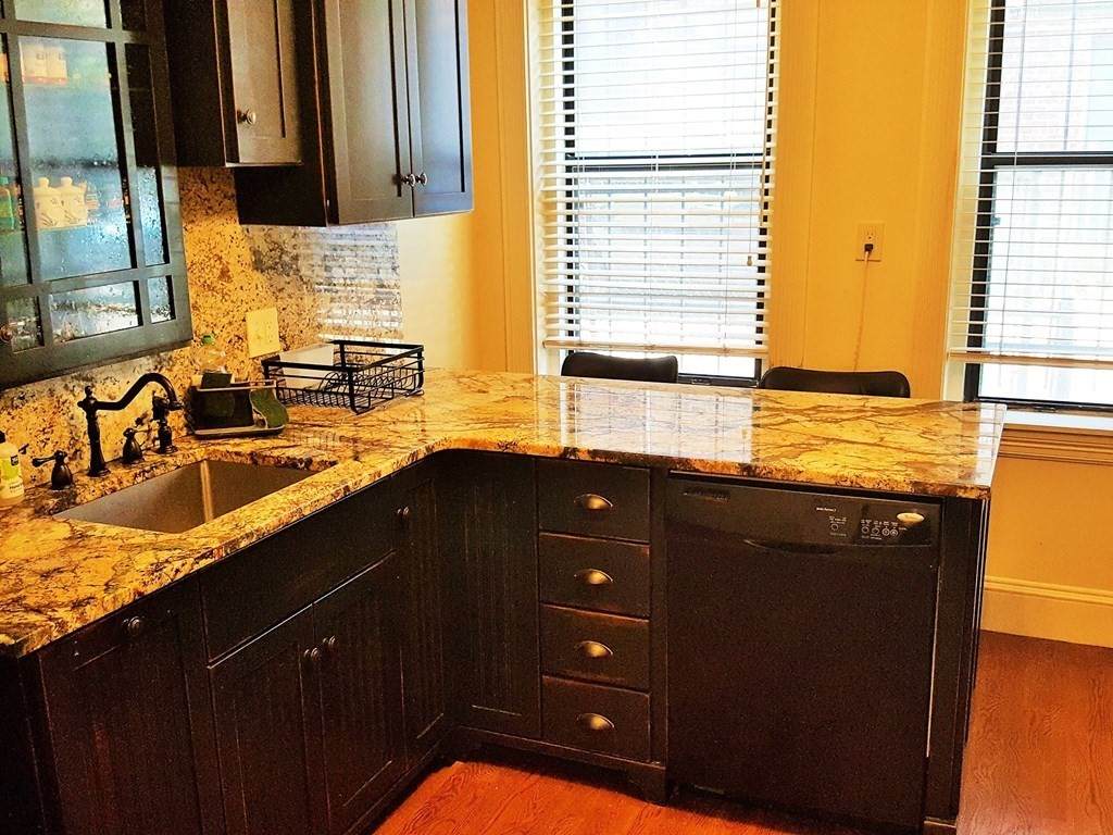 382 Riverway - Photo 1