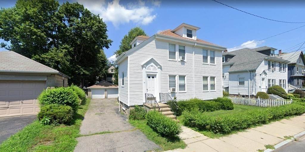 53 Westmount Ave - Photo 1