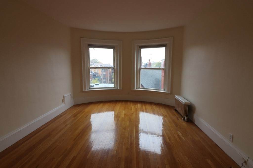 1569 Beacon Street - Photo 1