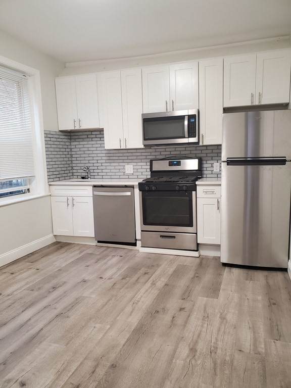 166 Gove St - Photo 1