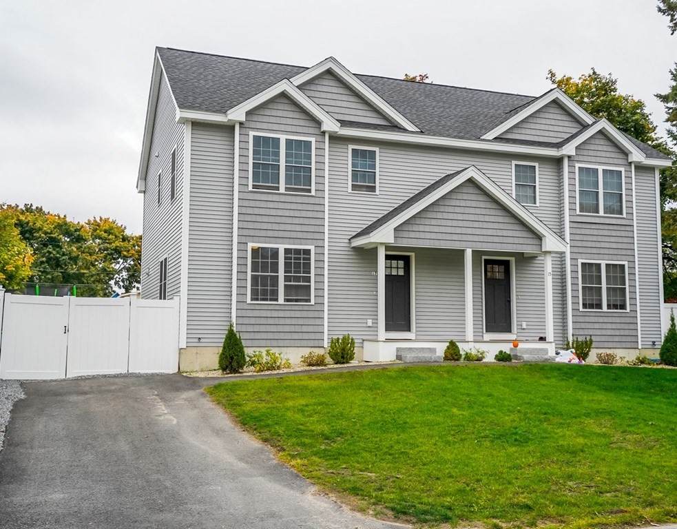 17 Peabody Avenue - Photo 1