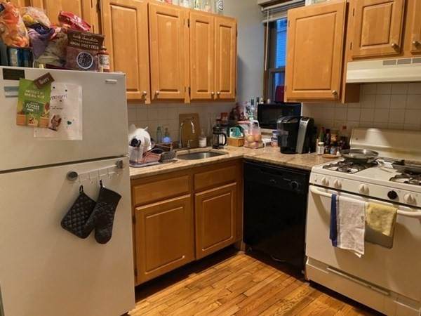 223 Park Dr - Photo 1