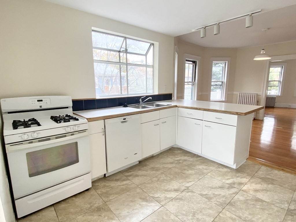 1 Merrill Ave - Photo 1