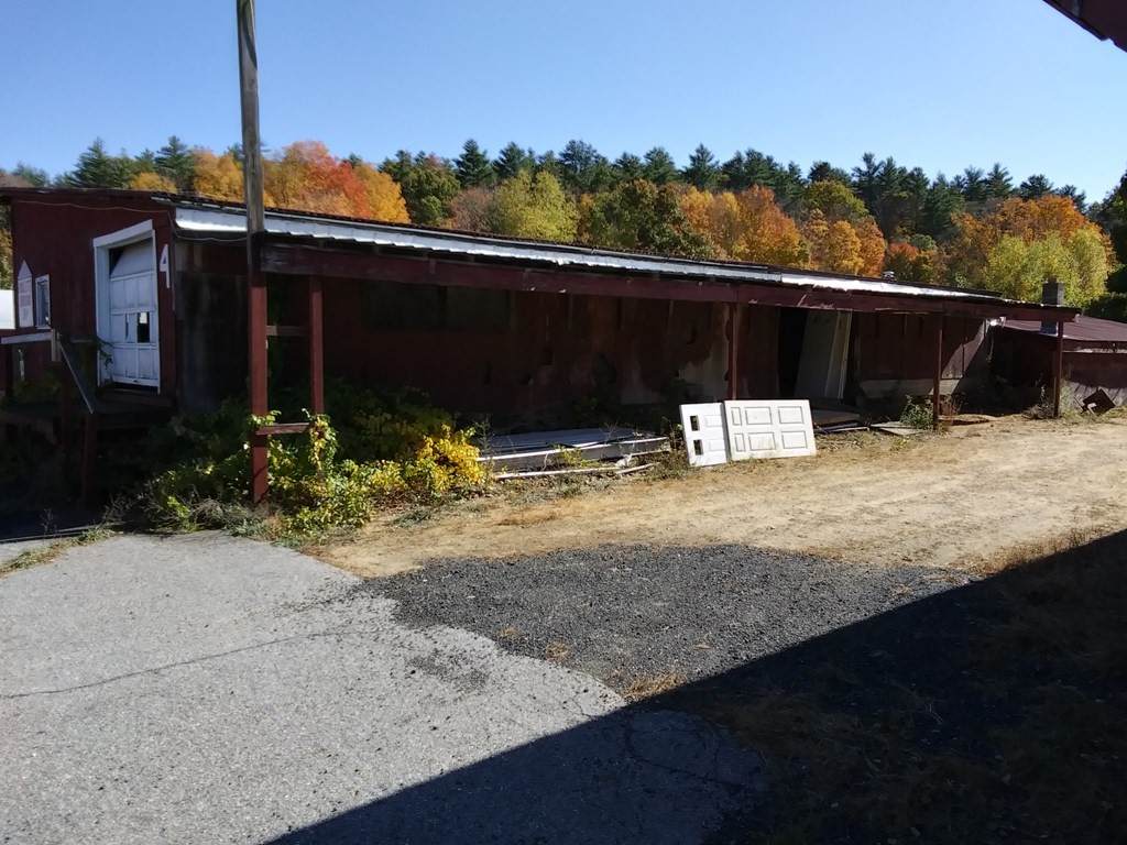 111 East Brimfield Road - Photo 1