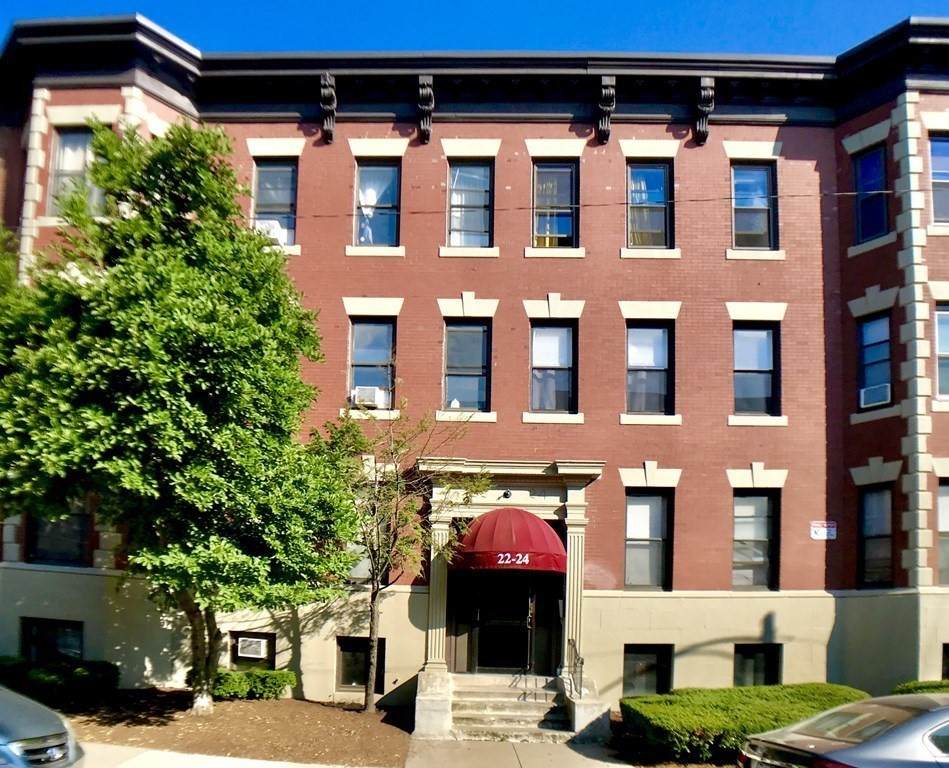 22 Glenville - Photo 1